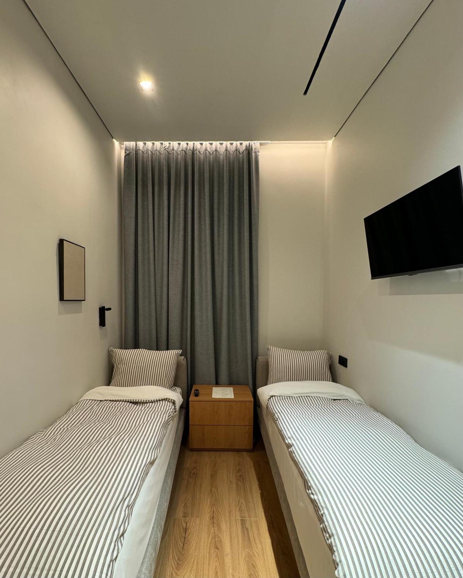 Mosh Mosh Boutique Hotel Almaty Bagian luar foto