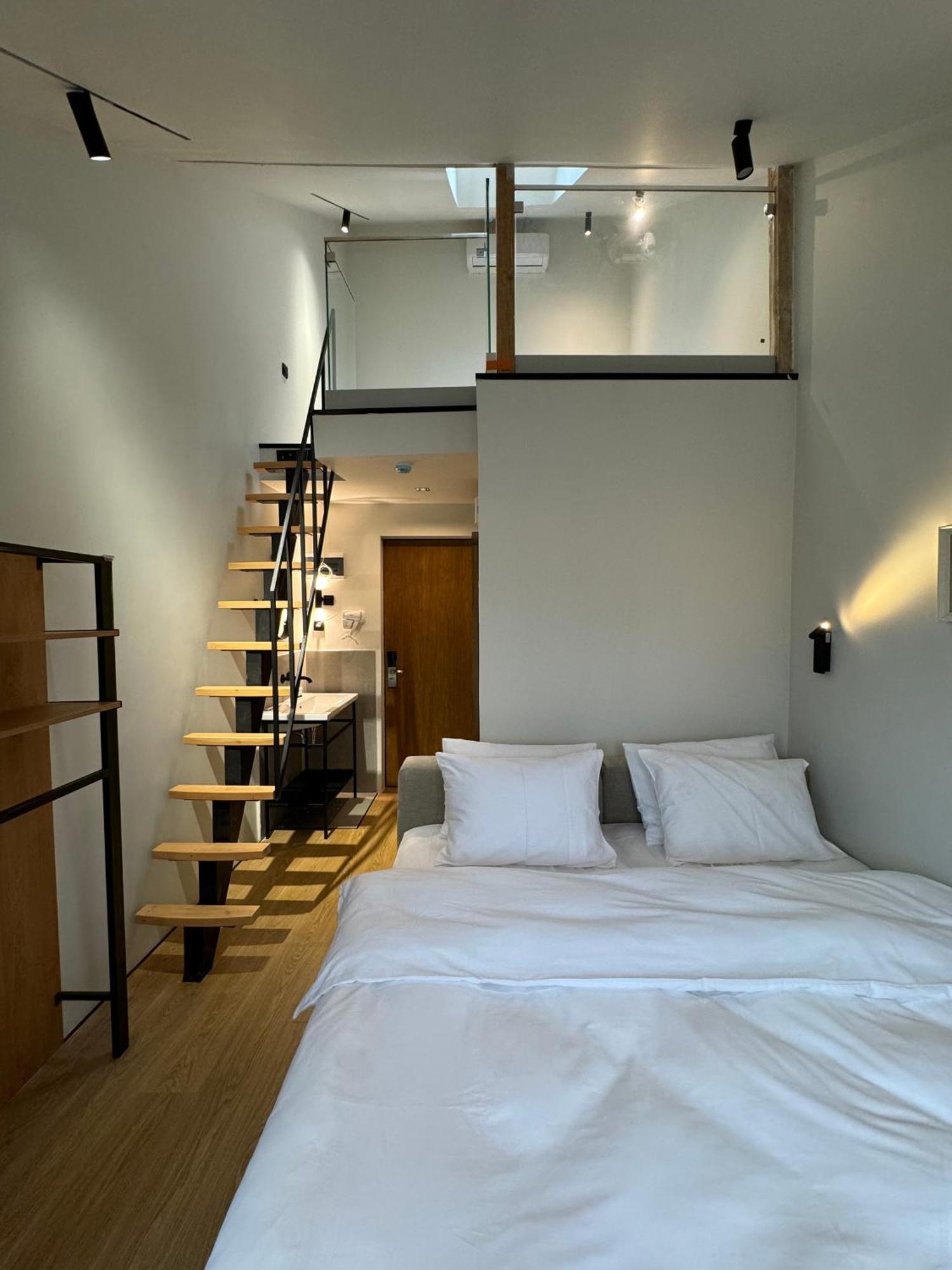 Mosh Mosh Boutique Hotel Almaty Bagian luar foto
