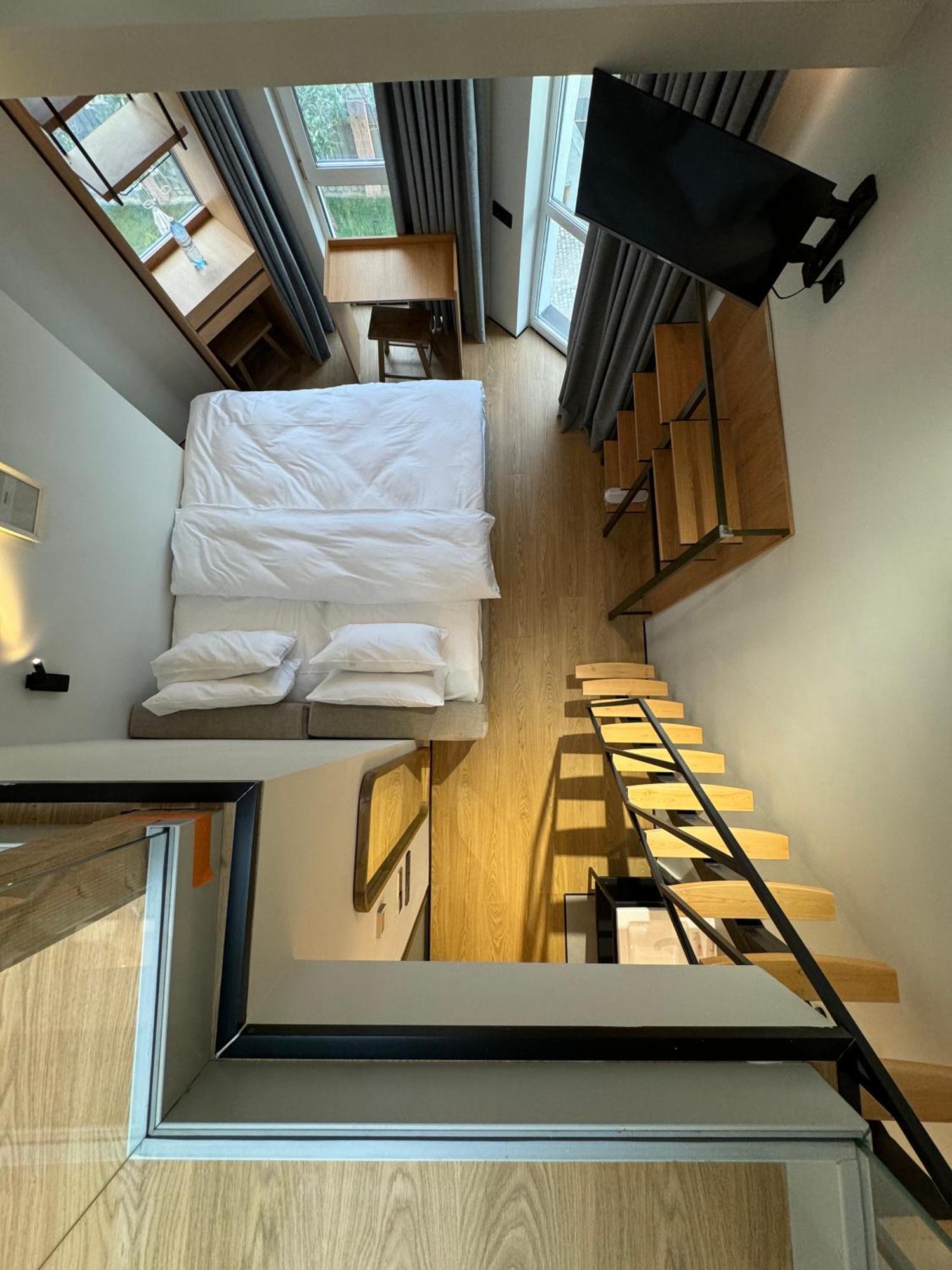 Mosh Mosh Boutique Hotel Almaty Bagian luar foto
